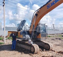Техническое обслуживание гусеничного экскаватора XCMG XE225DN